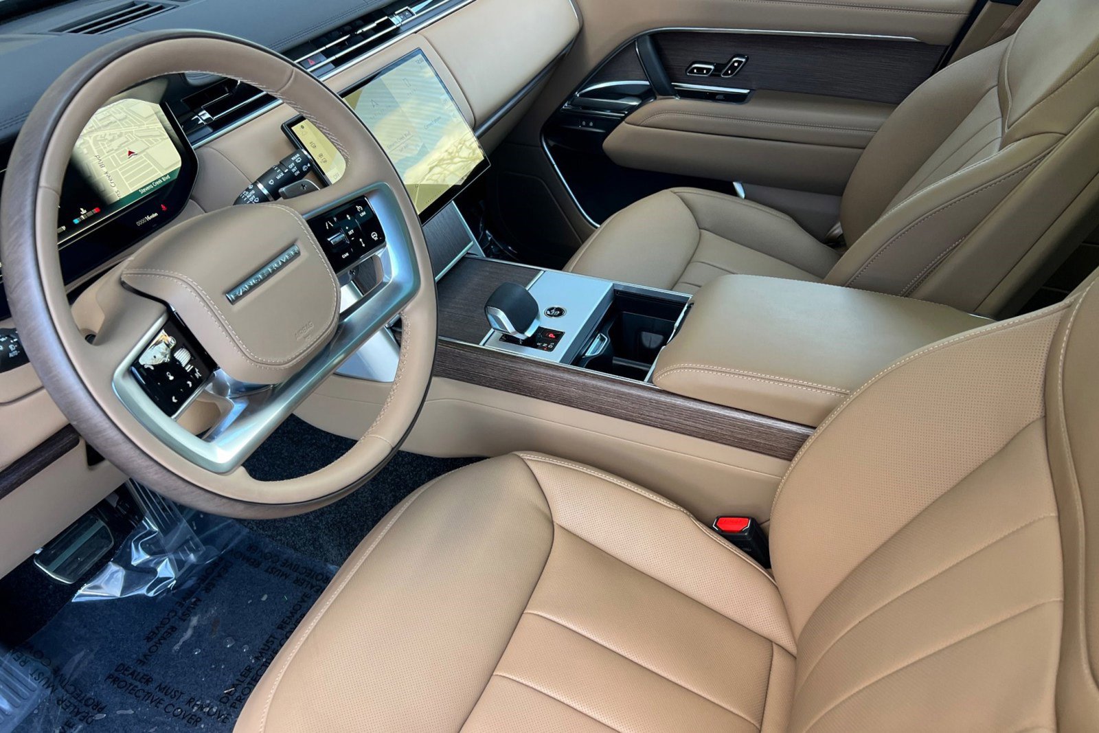 New 2026 Land Rover Range Rover Long Wheelbase SE image 5