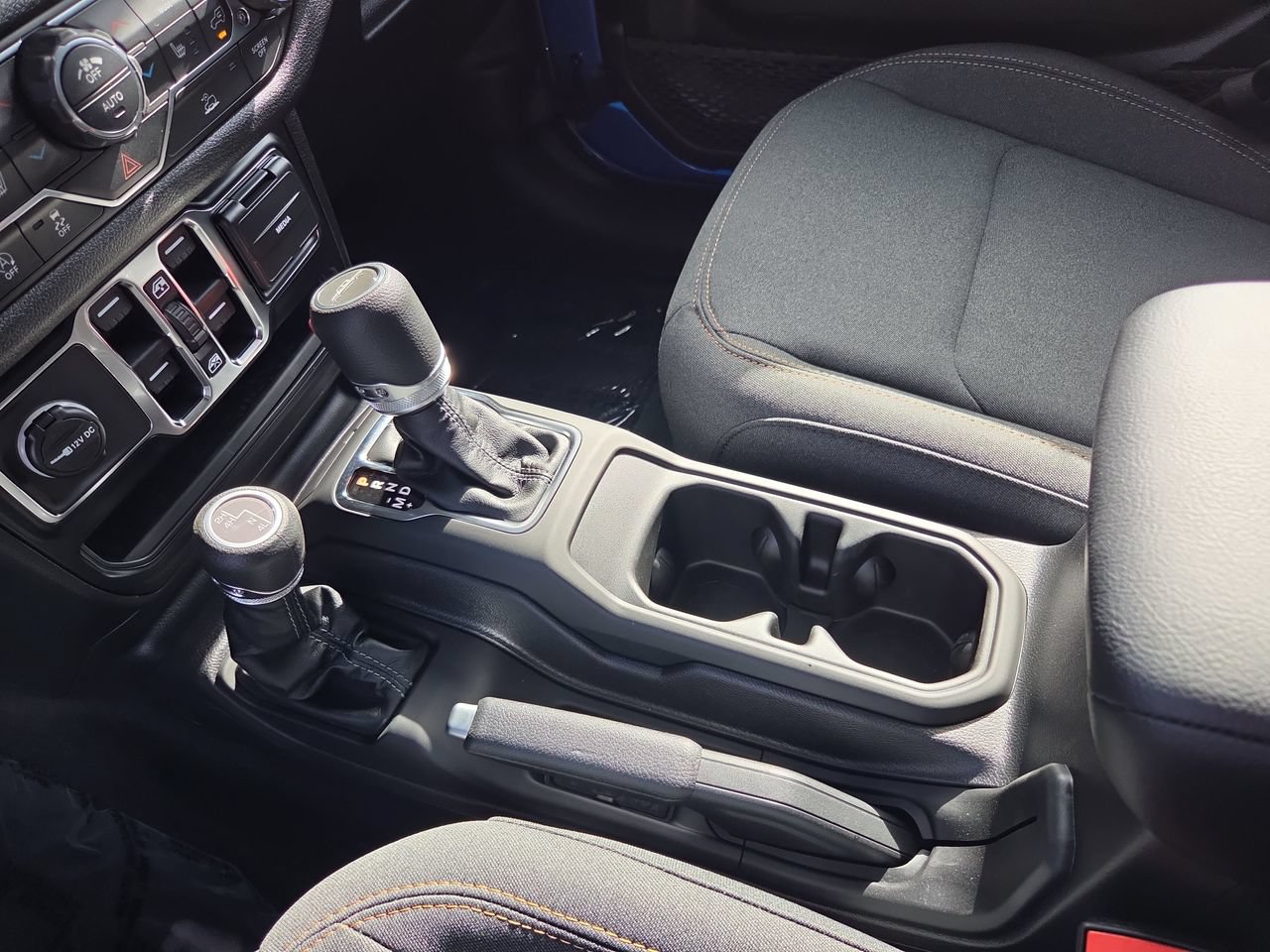 New 2026 Jeep Gladiator Sport AWD/4WD image 31
