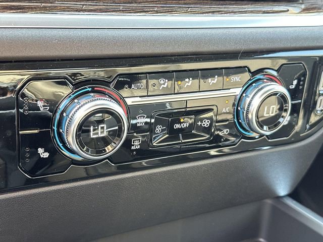 New 2026 GMC Sierra 1500 Elevation w/ LPO, Elevation Black Package image 9