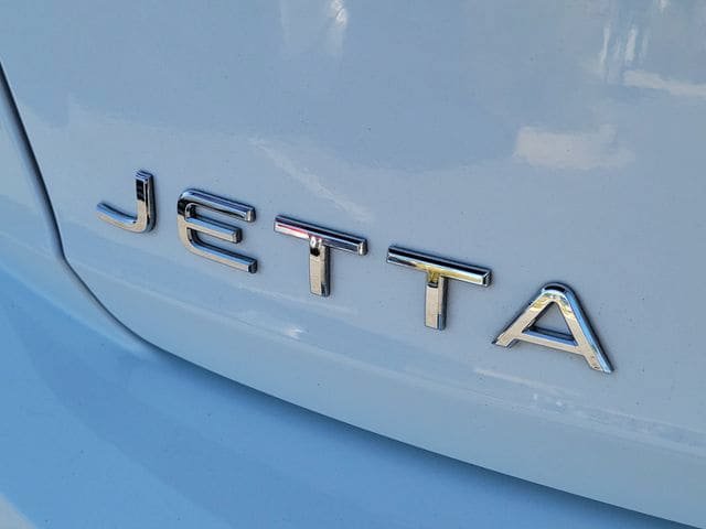 Certified 2024 Volkswagen Jetta Sport FWD image 6