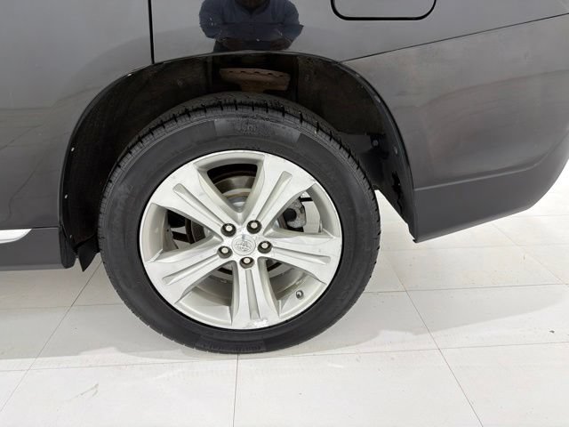 Used 2013 Toyota Highlander Limited AWD/4WD image 45