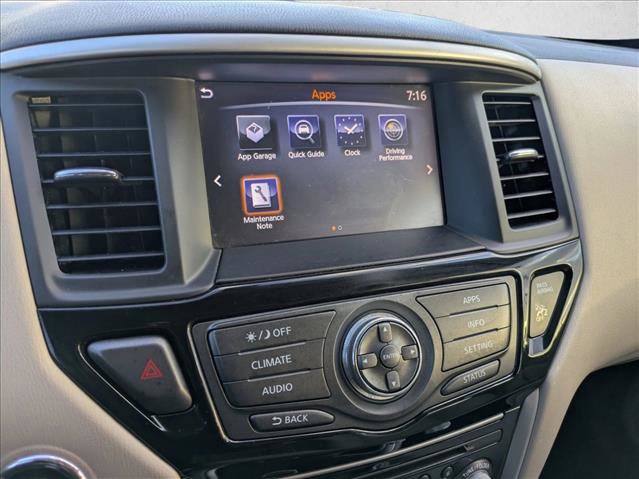 Used 2017 Nissan Pathfinder SV image 13