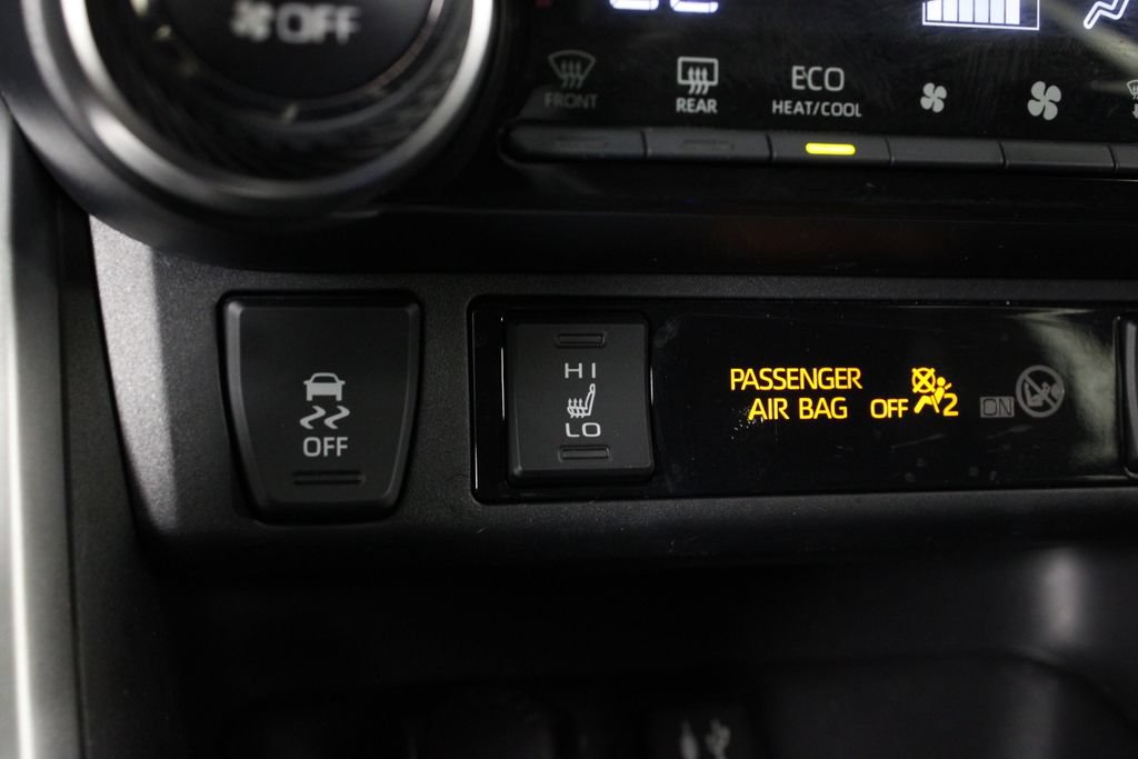 Used 2019 Toyota RAV4 XLE Premium w/ Cold Weather Package FWD image 26