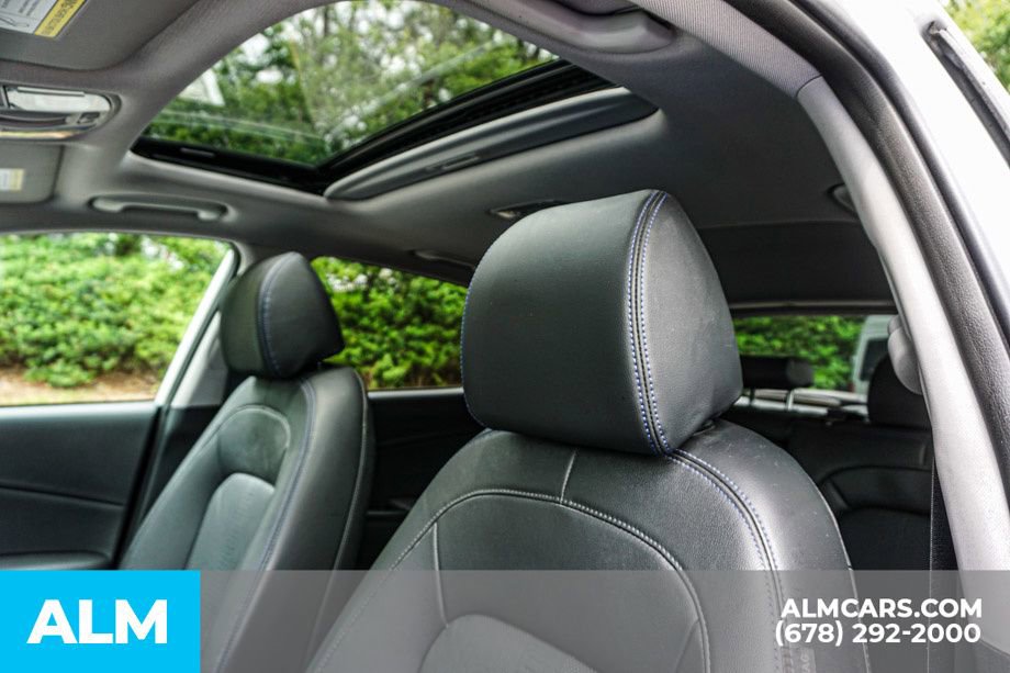 Used 2023 Hyundai Kona Limited w/ Cargo Package FWD image 18