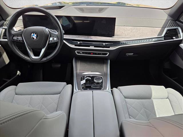 Used 2025 BMW X5 sDrive40i RWD image 18