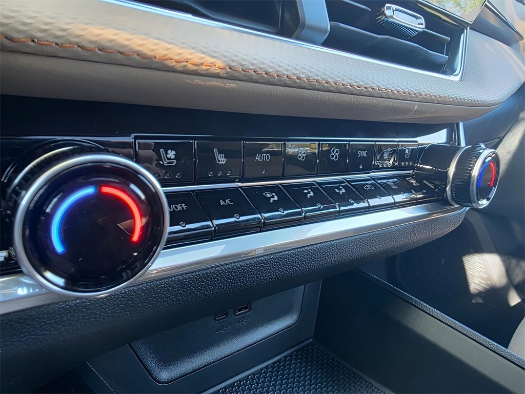 New 2026 Chevrolet Equinox ACTIV w/ Convenience Package III image 29