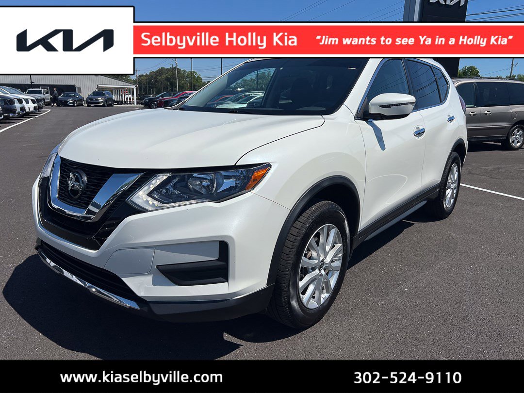 Used 2018 Nissan Rogue SV AWD/4WD image 1