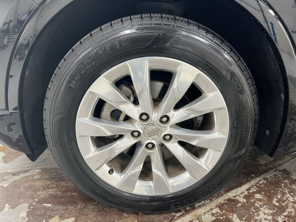 Used 2017 Buick Envision Essence FWD image 27