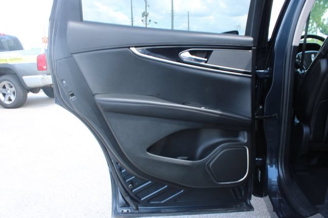 Used 2023 Lincoln Nautilus AWD w/ Premium Package image 29