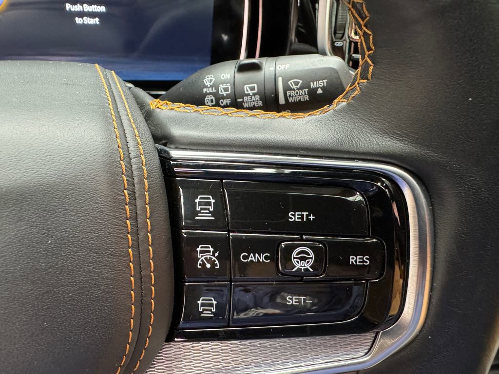 Used 2022 Jeep Grand Wagoneer Series III w/ Rear Seat Video Group 1 AWD/4WD image 14