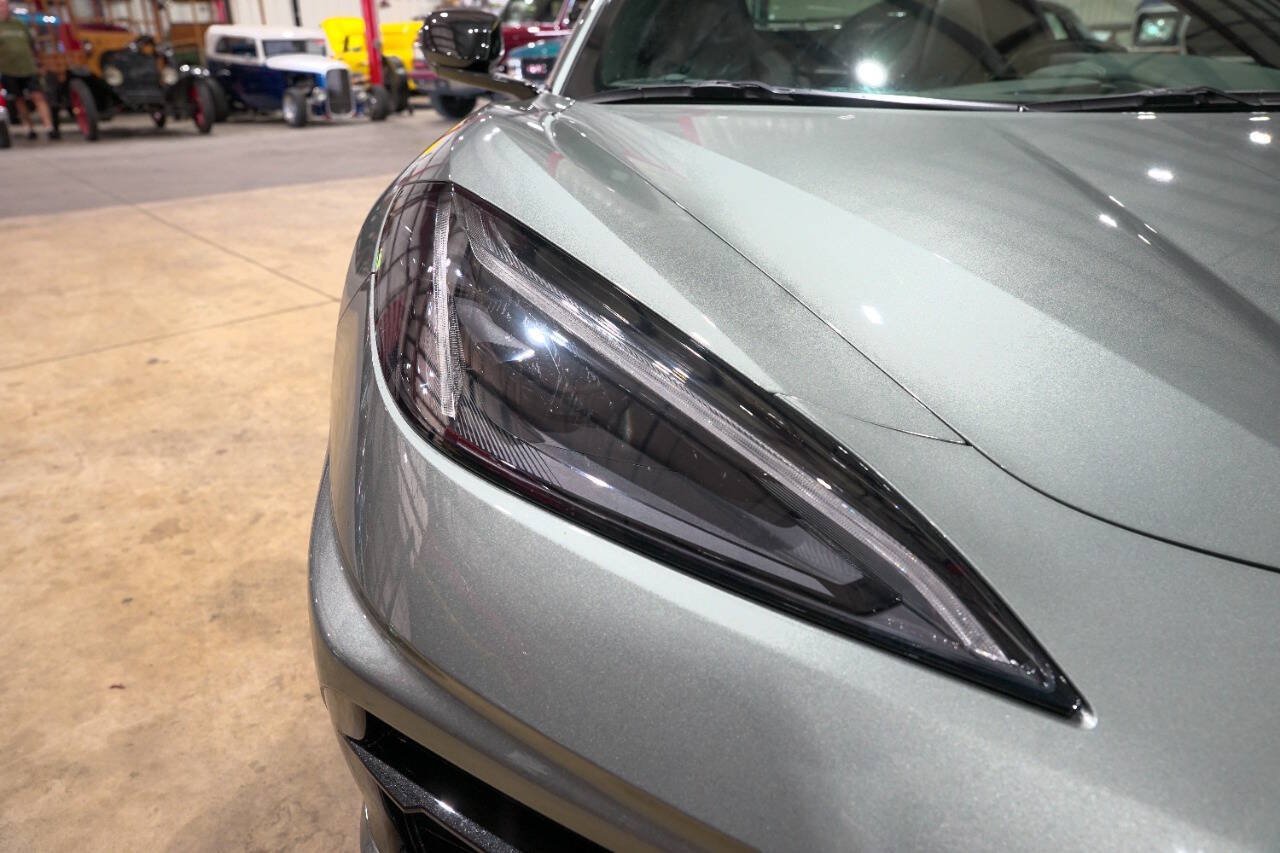 Used 2022 Chevrolet Corvette Stingray Coupe w/ 1LT RWD image 27