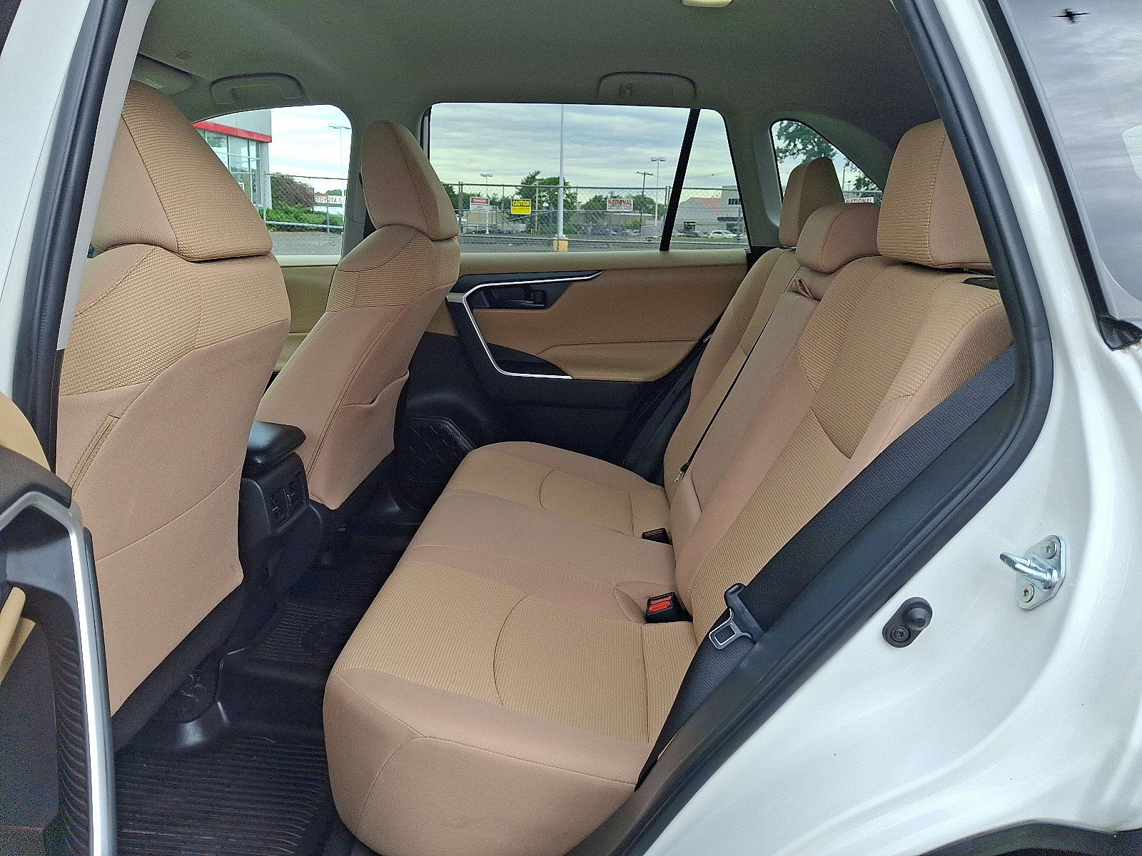 Used 2024 Toyota RAV4 LE AWD/4WD image 11