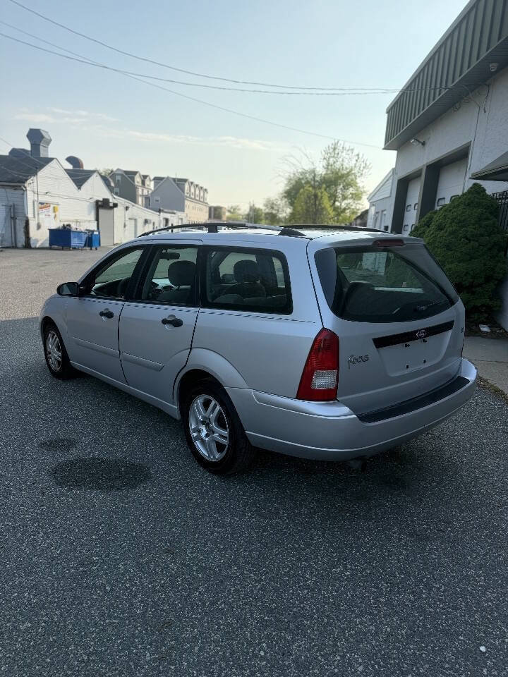 Used 2001 Ford Focus SE FWD image 5