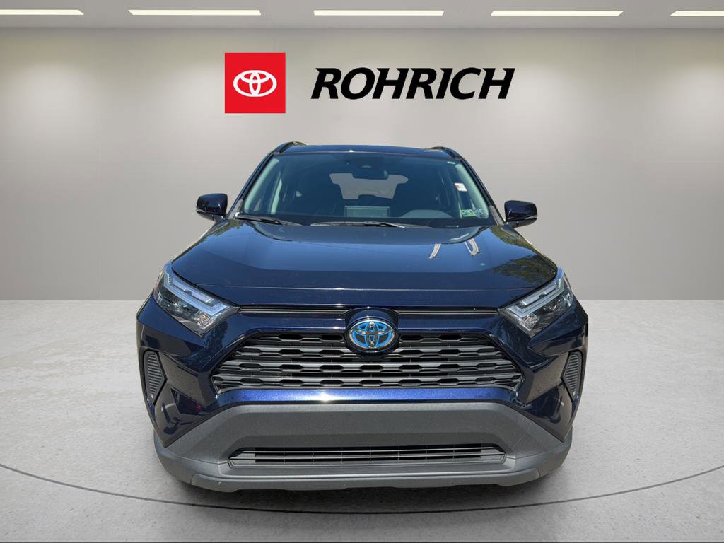 Used 2023 Toyota RAV4 XLE image 2