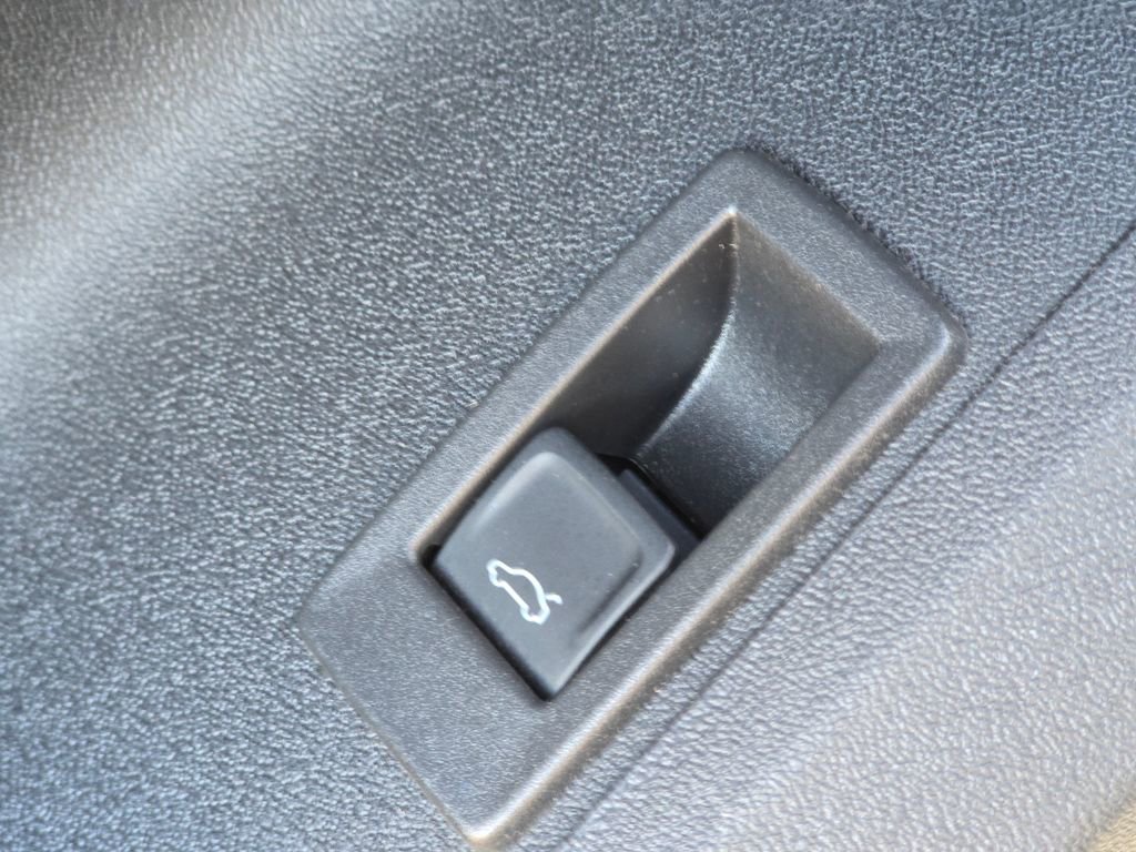 Used 2025 Audi Q5 Premium Plus w/ Premium Plus image 21