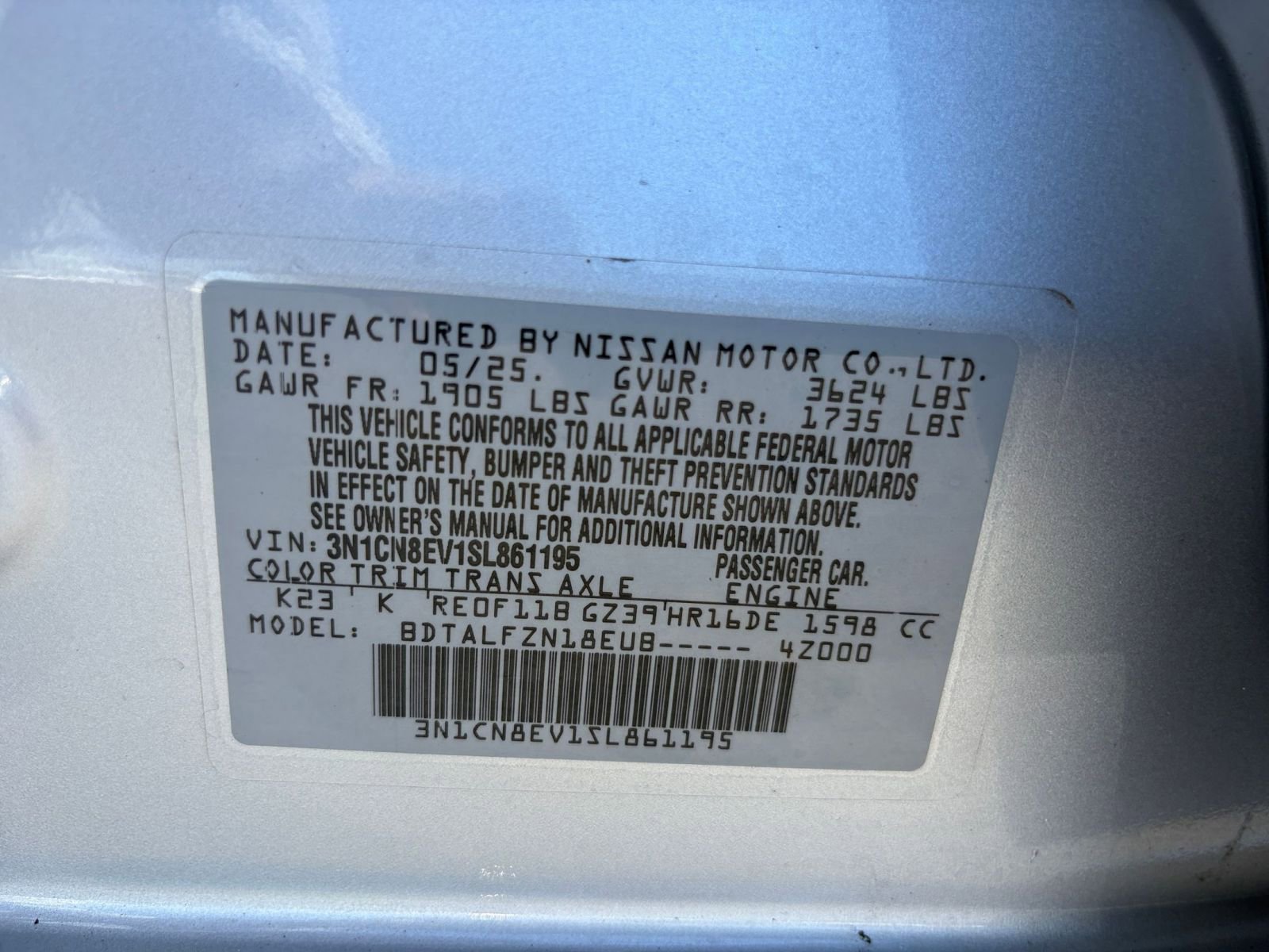 Used 2025 Nissan Versa SV image 27