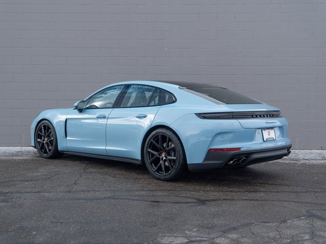 New 2026 Porsche Panamera 4 image 3