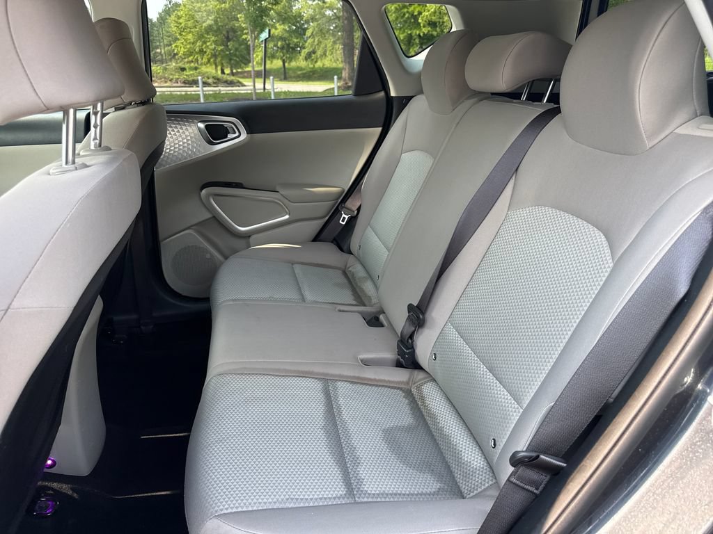 Used 2021 Kia Soul LX FWD image 31