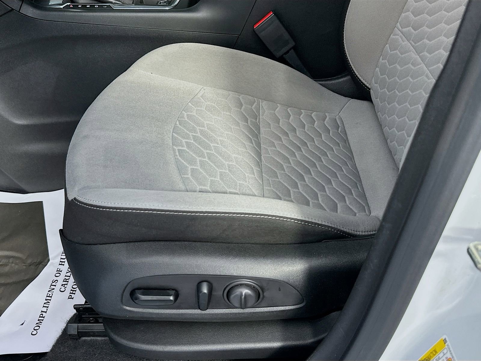 Used 2020 Chevrolet Equinox LS w/ LS Convenience Package FWD image 20