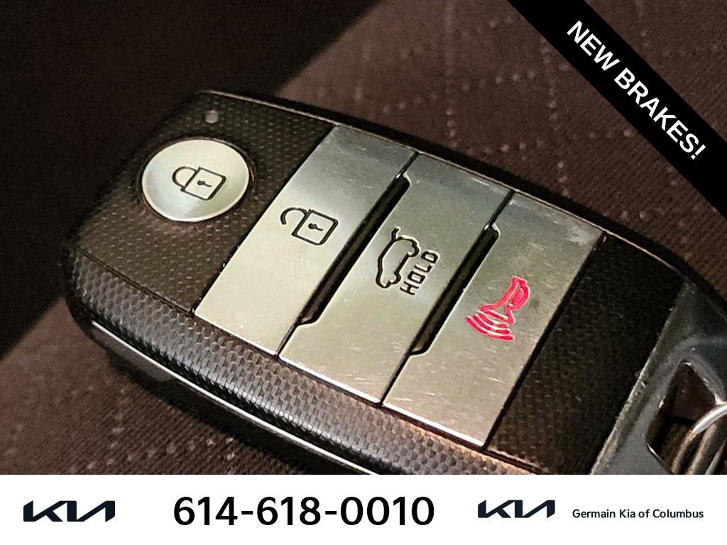 Used 2020 Kia Sorento S image 33