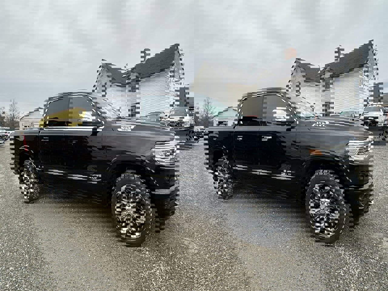 Used 2022 RAM 1500 Limited w/ Body-Colour Bumper Group image 49