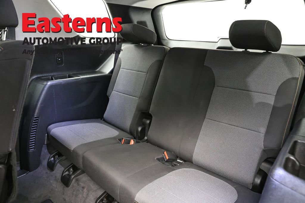 Used 2020 Chevrolet Traverse LT FWD image 27