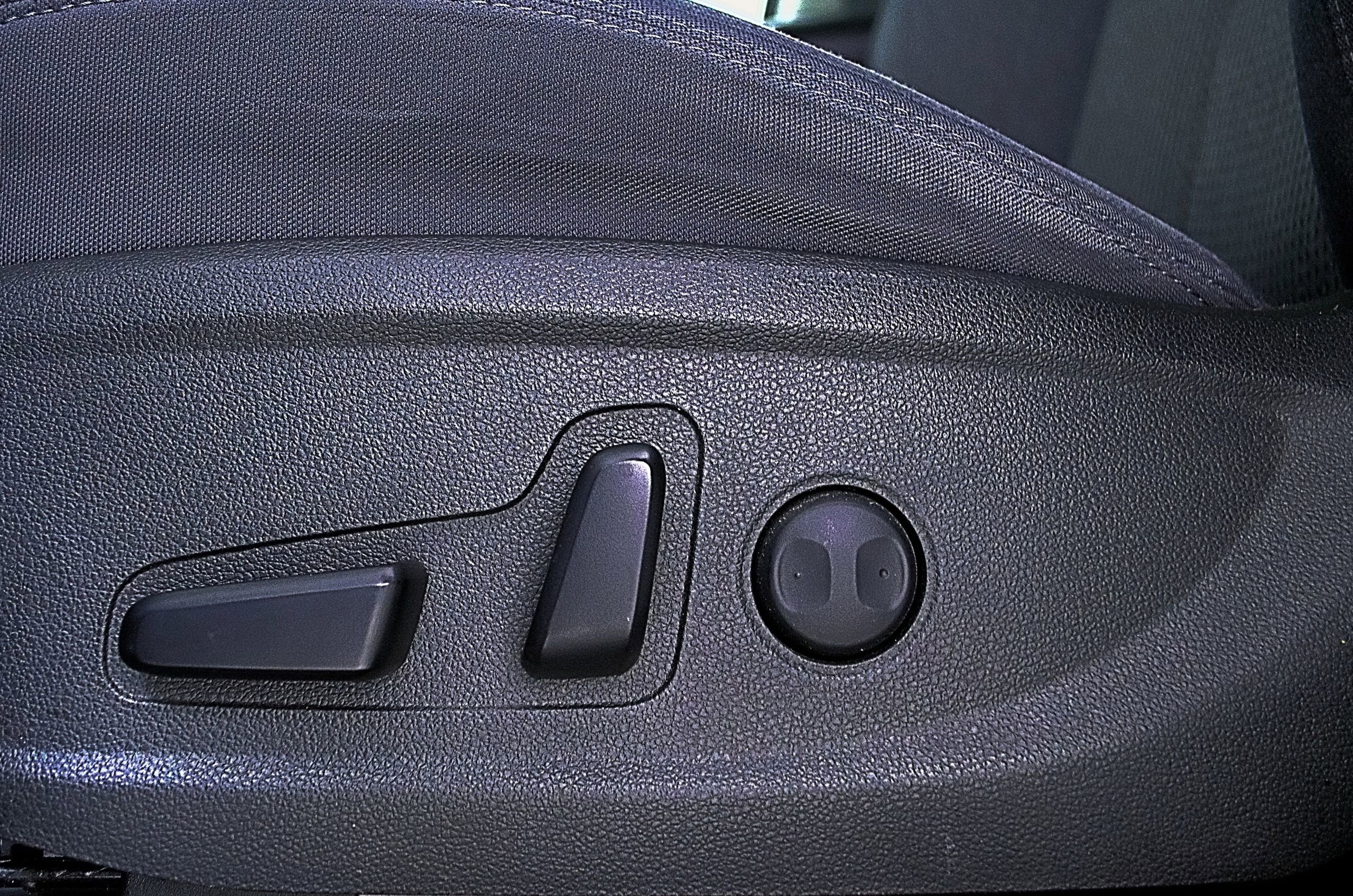 Used 2023 Hyundai Santa Fe SEL w/ Cargo Package AWD/4WD image 23