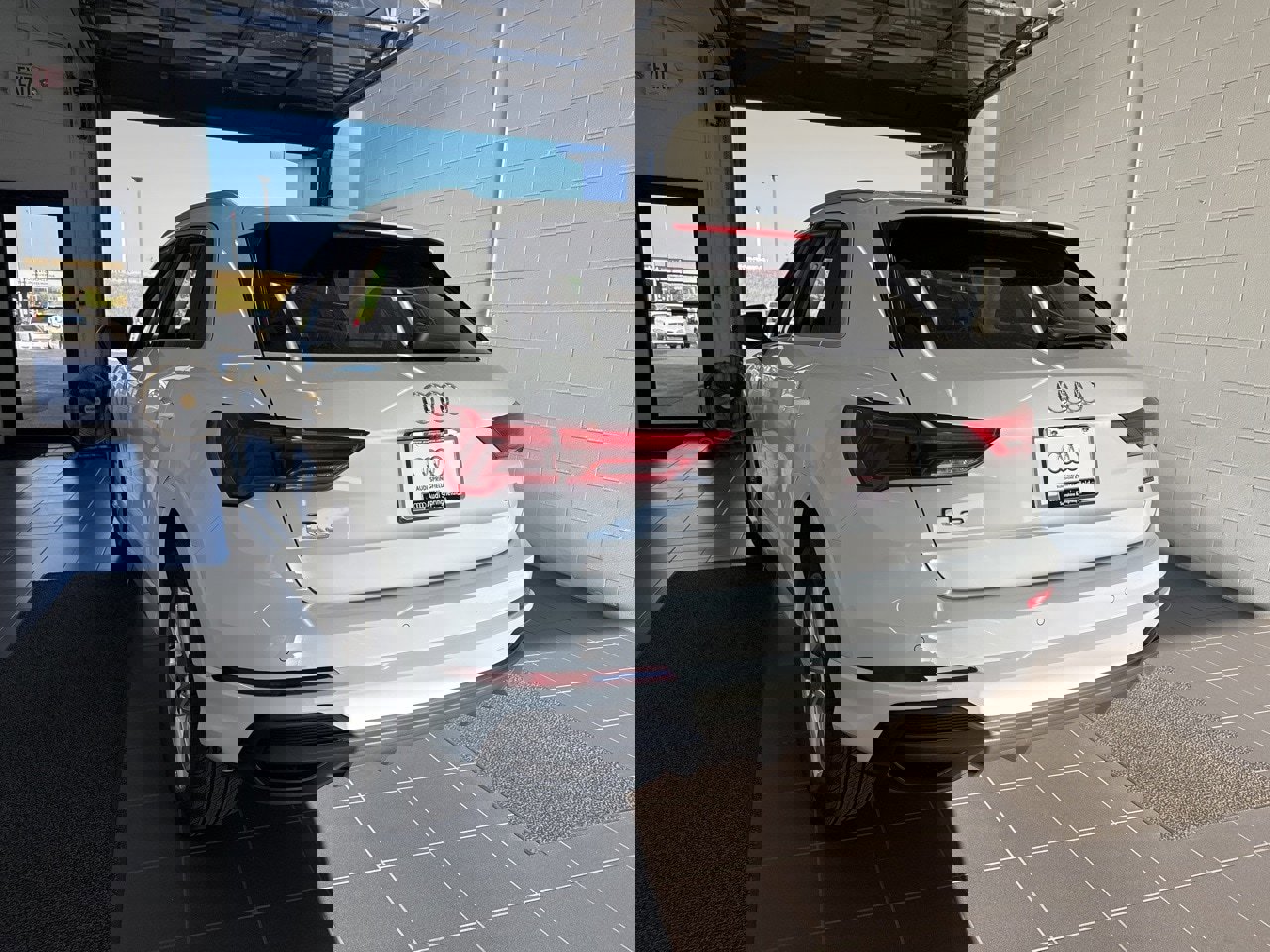 New 2025 Audi Q3 2.0T Premium Plus image 6