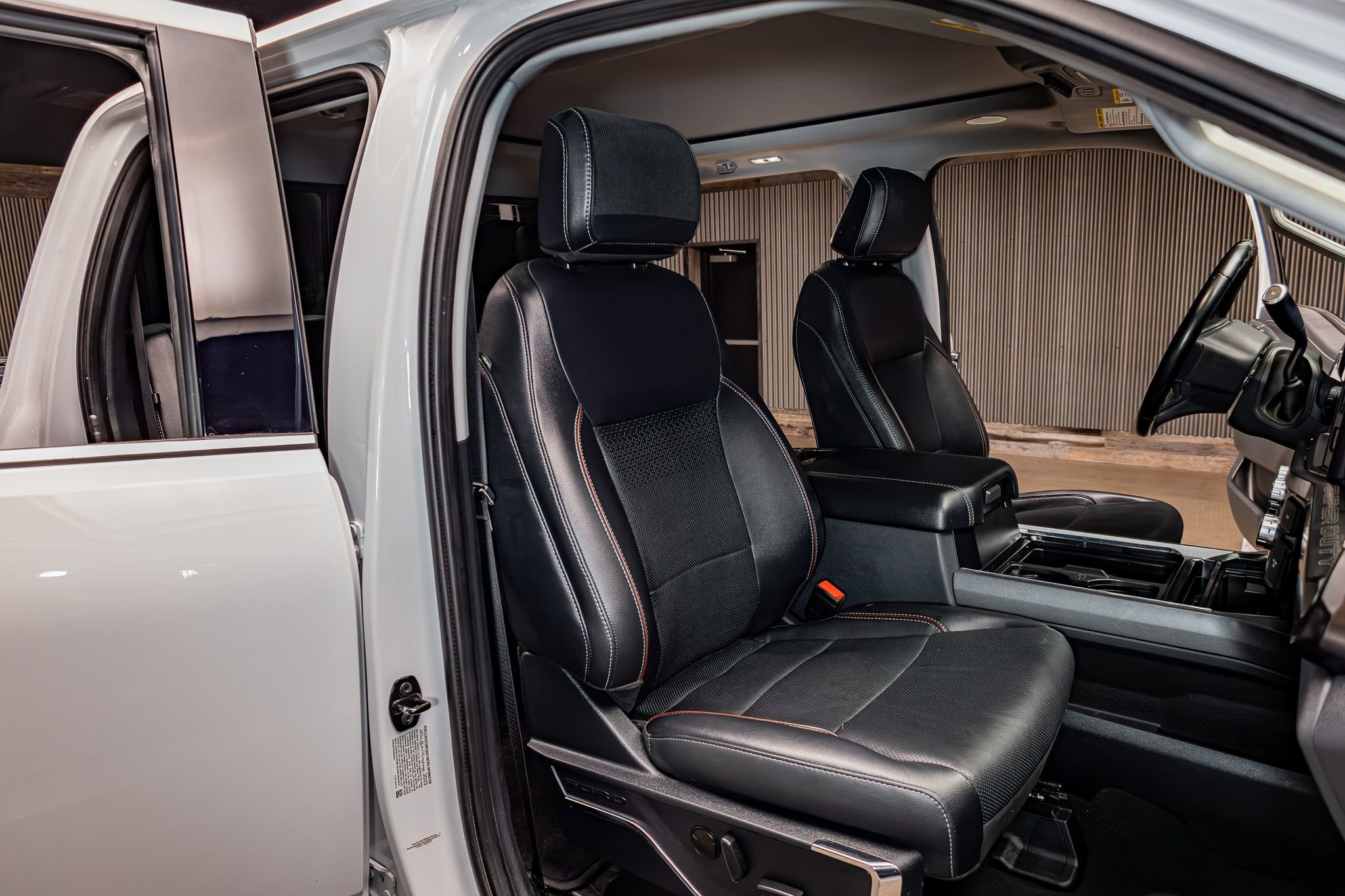 Used 2023 Ford F250 Lariat w/ Lariat Ultimate Package image 24