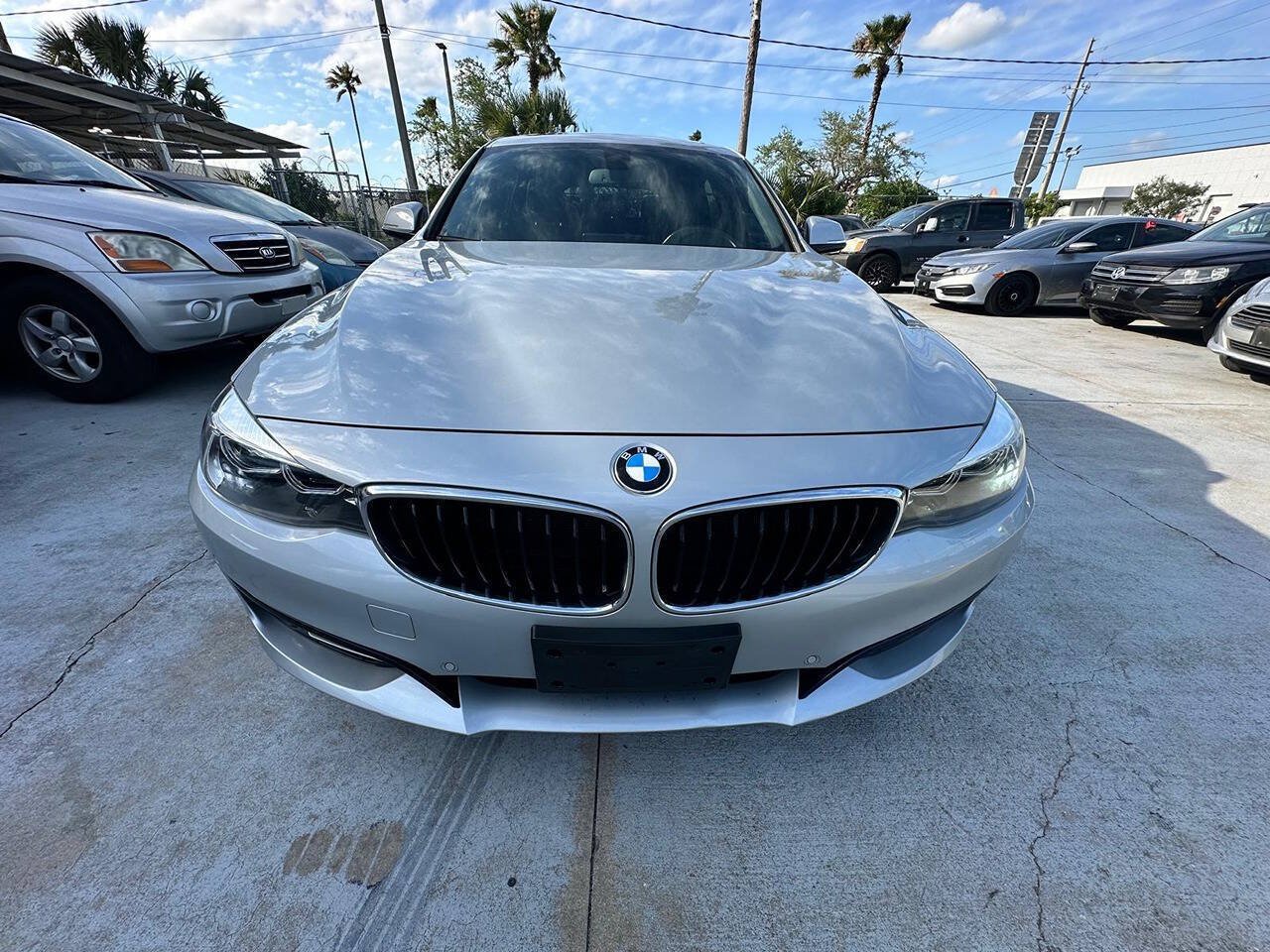 Used 2017 BMW 330i Gran Turismo xDrive AWD/4WD image 1