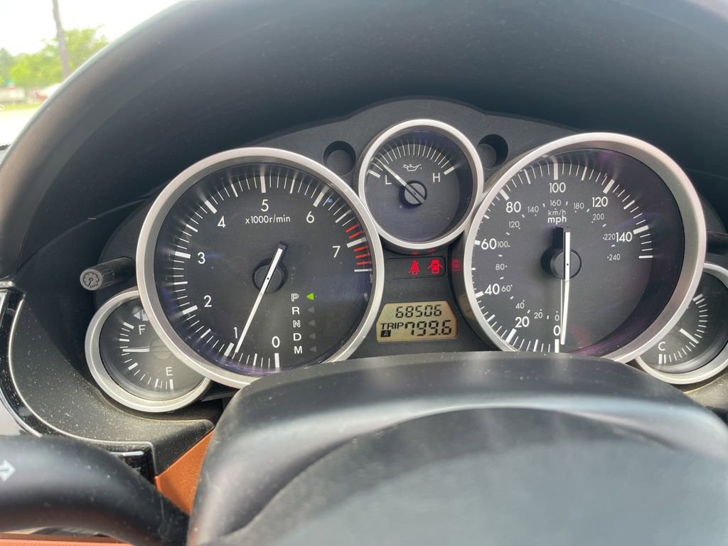 Used 2006 MAZDA MX-5 Miata Grand Touring w/ Premium Pkg RWD image 12