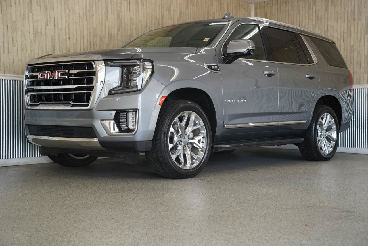 Used 2021 GMC Yukon SLT w/ SLT Luxury Package AWD/4WD image 4