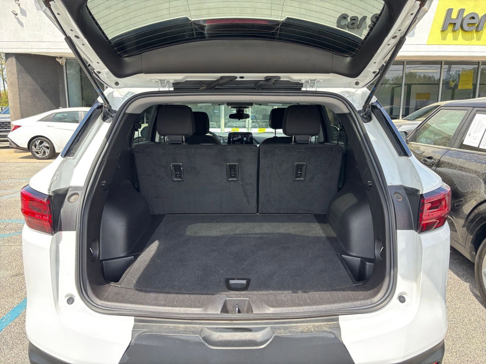 Used 2024 Chevrolet Blazer LT image 32