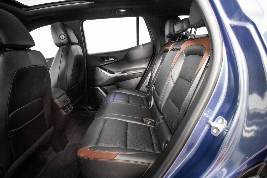 Used 2025 Chevrolet Equinox RS w/ Safety and Technology Package image 11