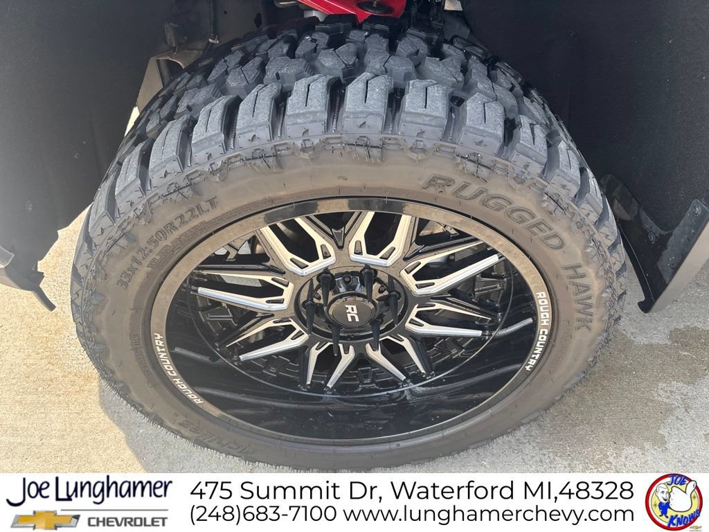 Used 2021 Chevrolet Silverado 1500 LT w/ Convenience Package II AWD/4WD image 10