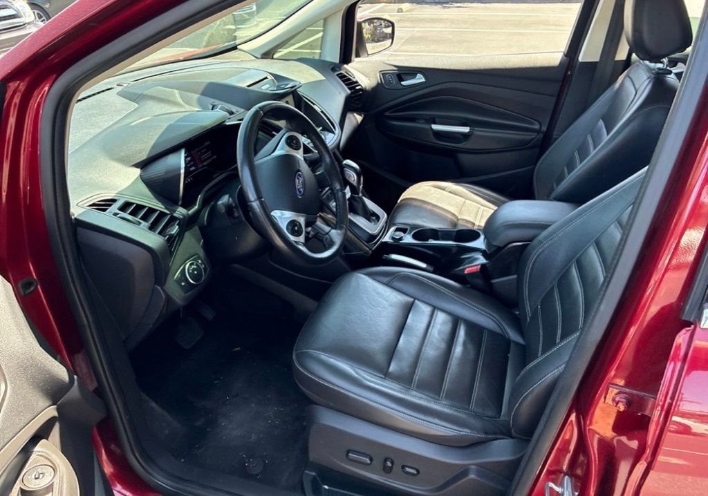 Used 2017 Ford C-MAX Energi Titanium FWD image 6