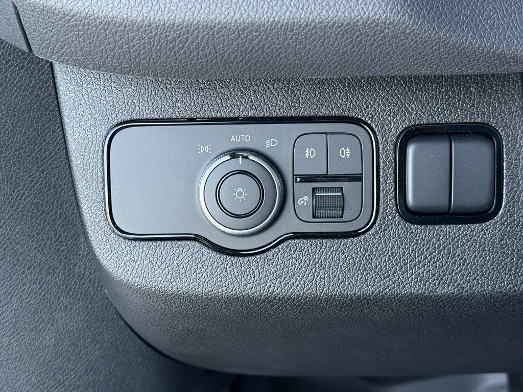 New 2025 Mercedes-Benz Sprinter 3500 image 13
