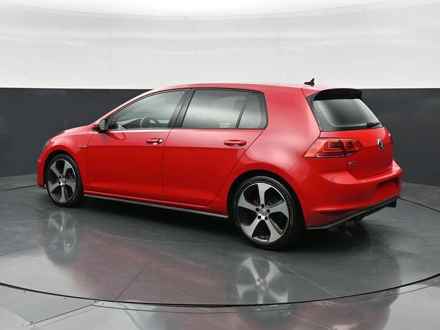 Used 2016 Volkswagen Golf 4-Door FWD image 7