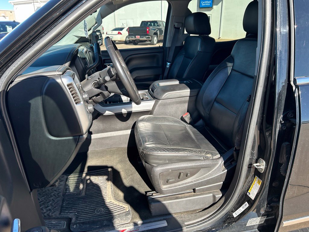 Used 2015 Chevrolet Silverado 1500 LTZ Z71 w/ LTZ Plus Package AWD/4WD image 19