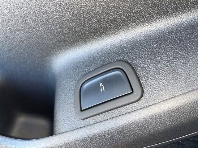 New 2026 Chevrolet Traverse LT w/ Sun and Wheel Package image 21