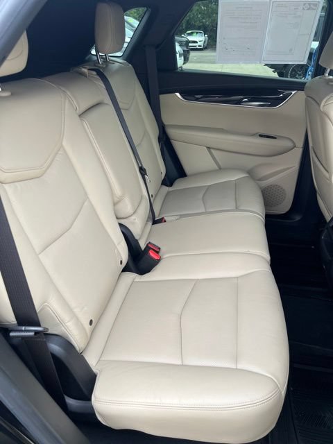 Used 2017 Cadillac XT5 FWD image 13