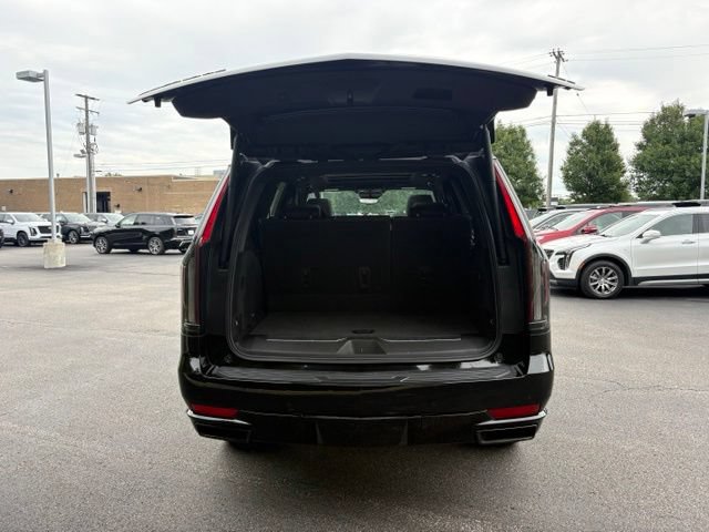 Used 2021 Cadillac Escalade Sport w/ Driver Assist Tech Package AWD/4WD image 6