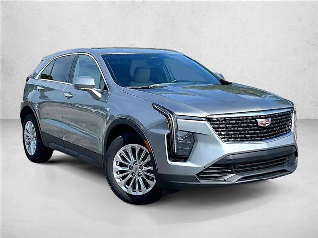 Certified 2024 Cadillac XT4 Luxury w/ Cold Weather Package FWD image 12