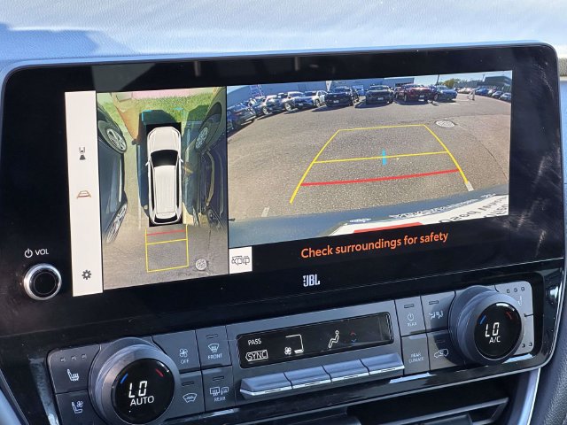 Used 2024 Toyota Grand Highlander AWD image 33