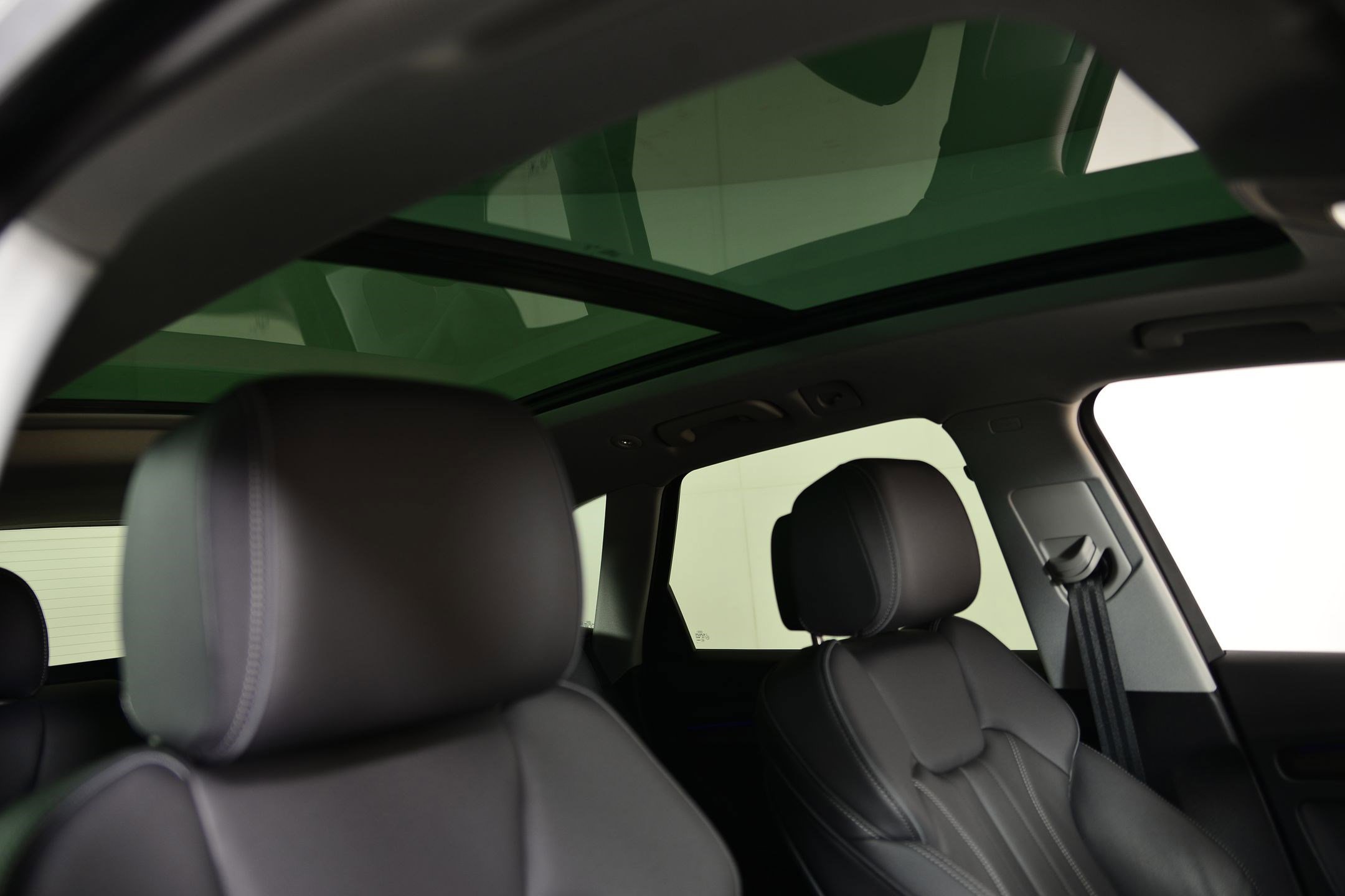 Certified 2025 Audi Q5 e Premium Plus w/ Premium Plus Package image 12