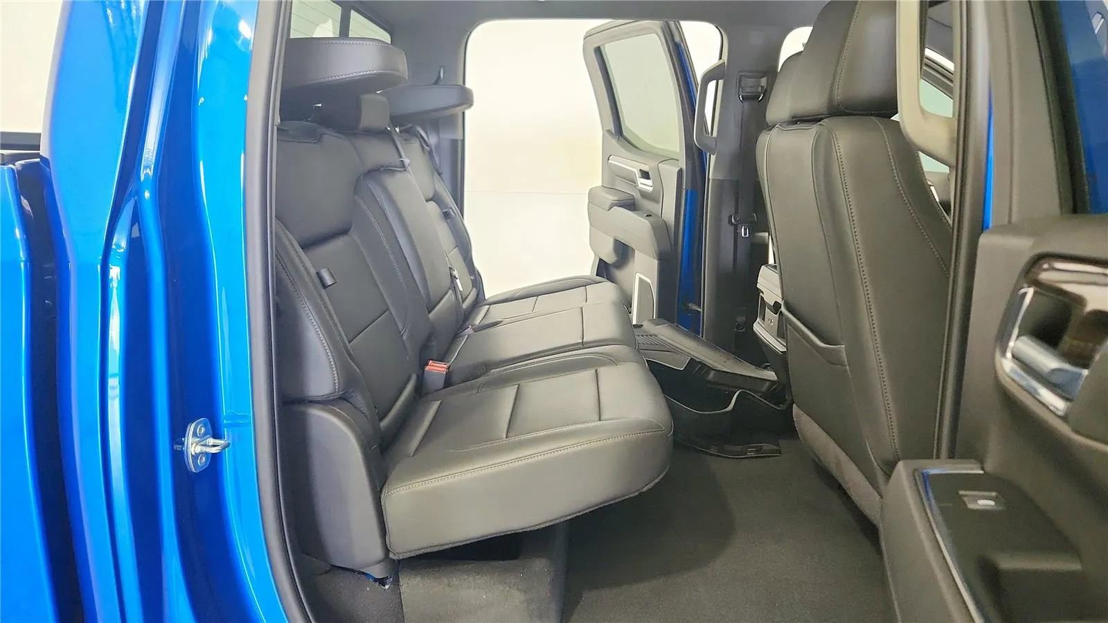 Used 2023 Chevrolet Silverado 1500 LT Trail Boss w/ LT Trail Boss Premium Package image 37