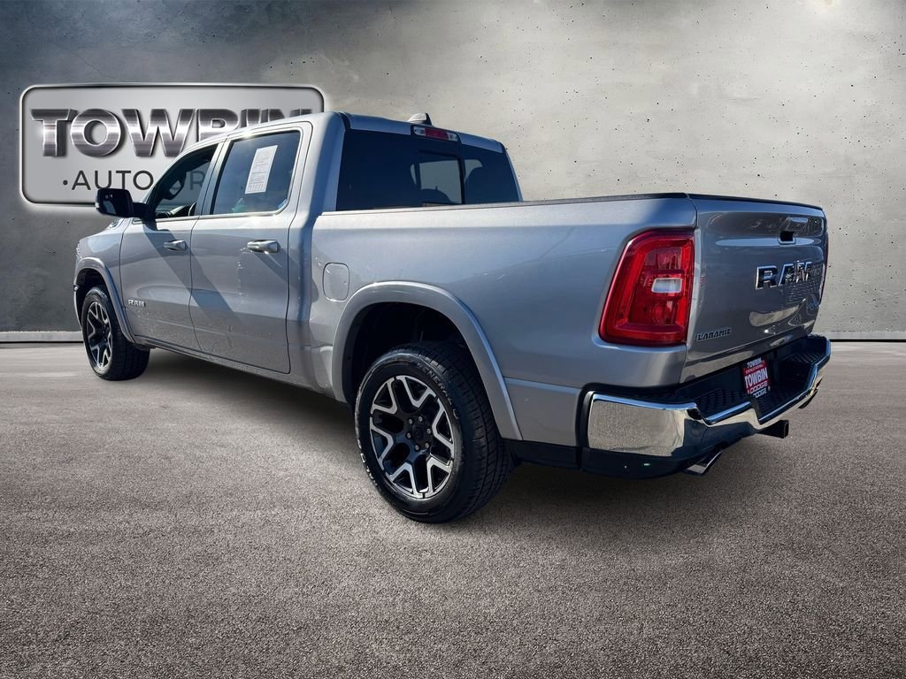 Used 2025 RAM 1500 Laramie AWD/4WD image 6