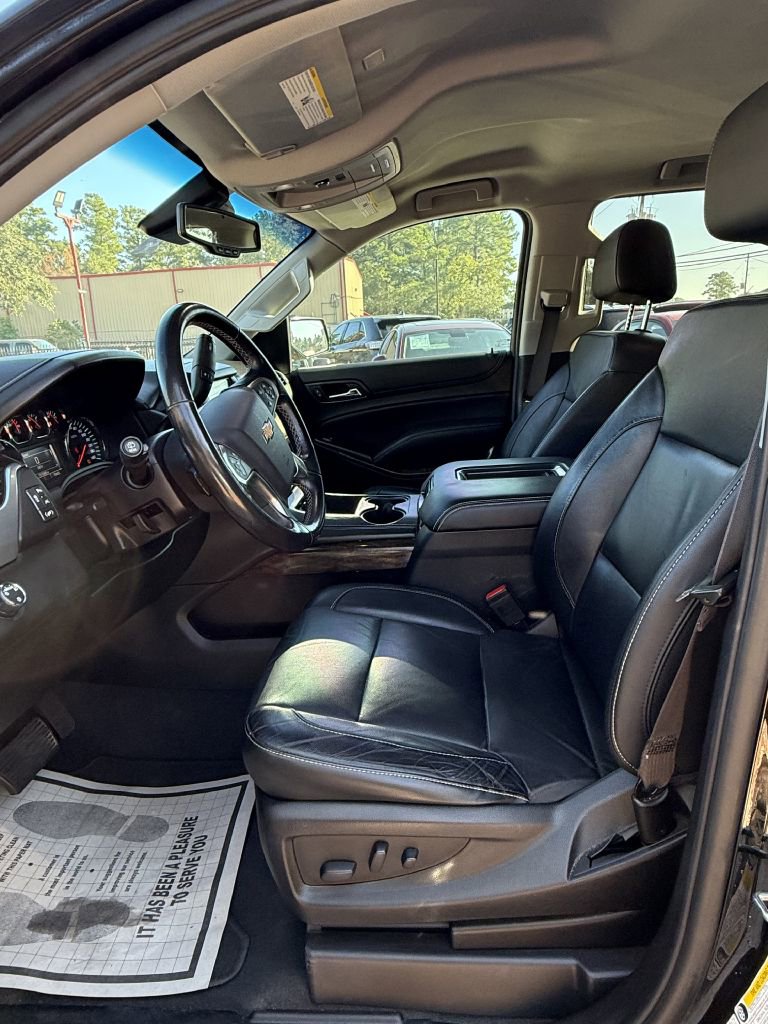 Used 2019 Chevrolet Suburban LT image 10
