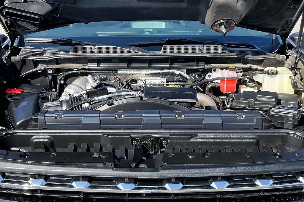 Used 2022 Chevrolet Silverado 2500 LTZ w/ Z71 Chrome Sport Edition image 13