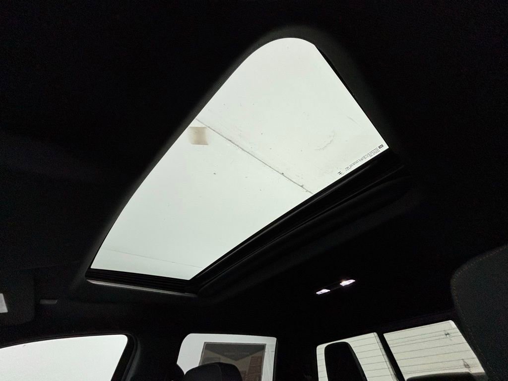 New 2025 GMC Sierra 1500 AT4 w/ AT4 Premium Package image 4